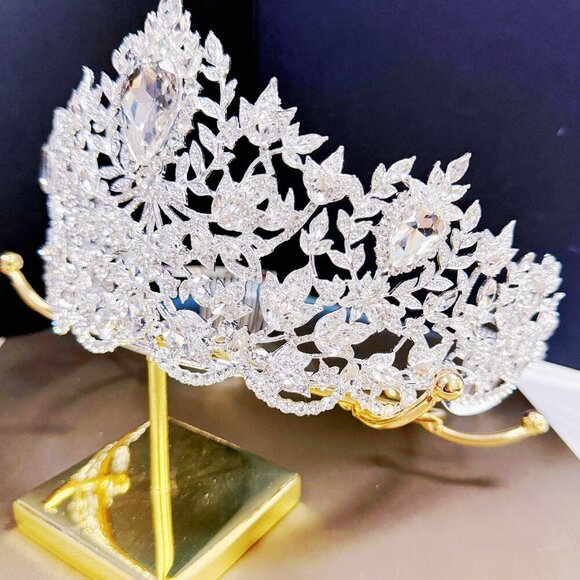 Royal Queen Crown, Silver Wedding Tiara, Pageant Crown, Crystal Bridal Hairpiece main image 8